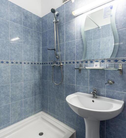 בית מלון כפרי Siret Saturn