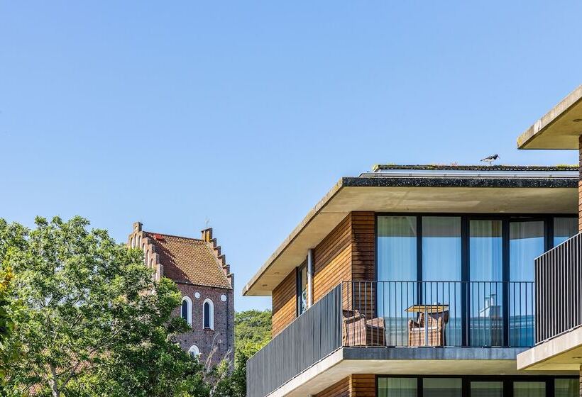 ホテル Skansen Båstad