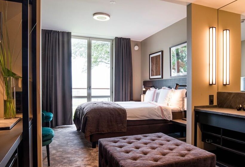 ホテル Skansen Båstad