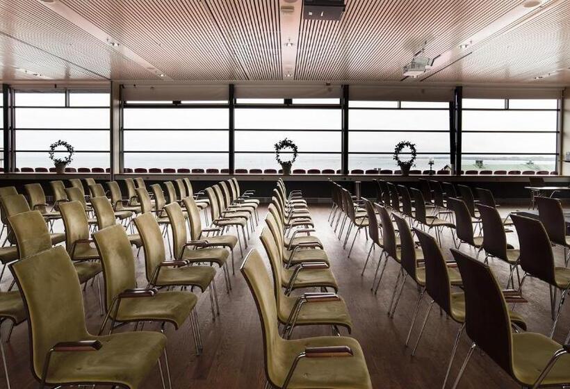 ホテル Skansen Båstad