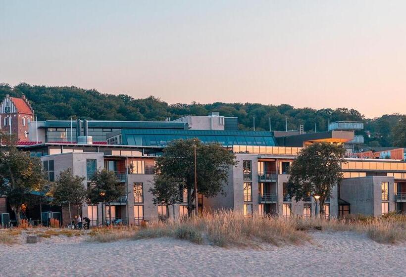 ホテル Skansen Båstad