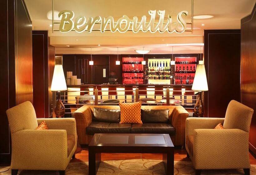 בית מלון כפרי Southern Sun Or Tambo International Airport