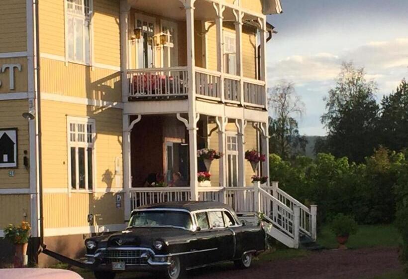 בית מלון כפרי Stf Tre Björnar B&b