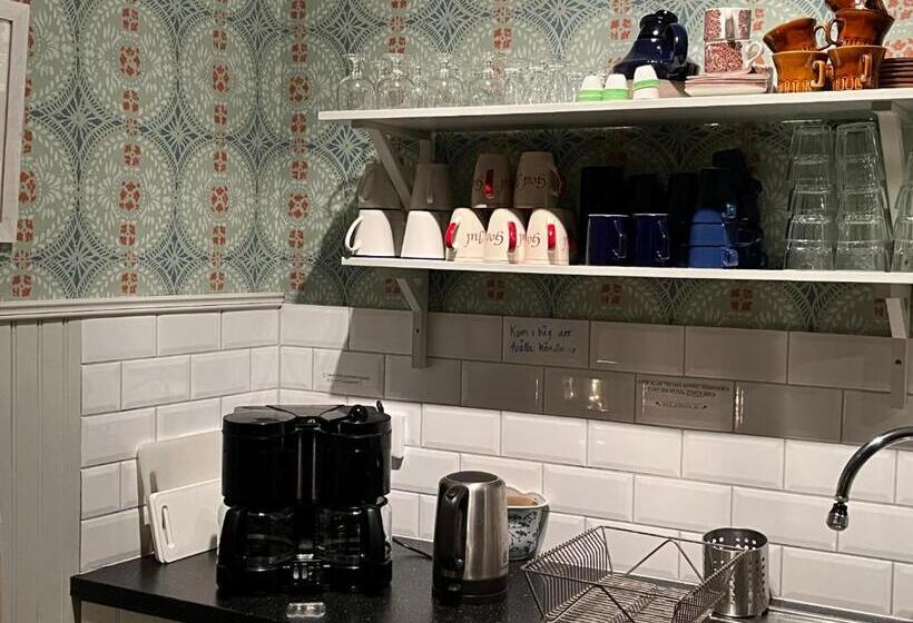 בית מלון כפרי Stf Tre Björnar B&b