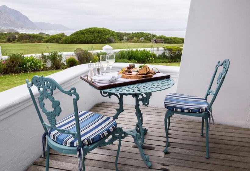 ホテル The Marinehermanus