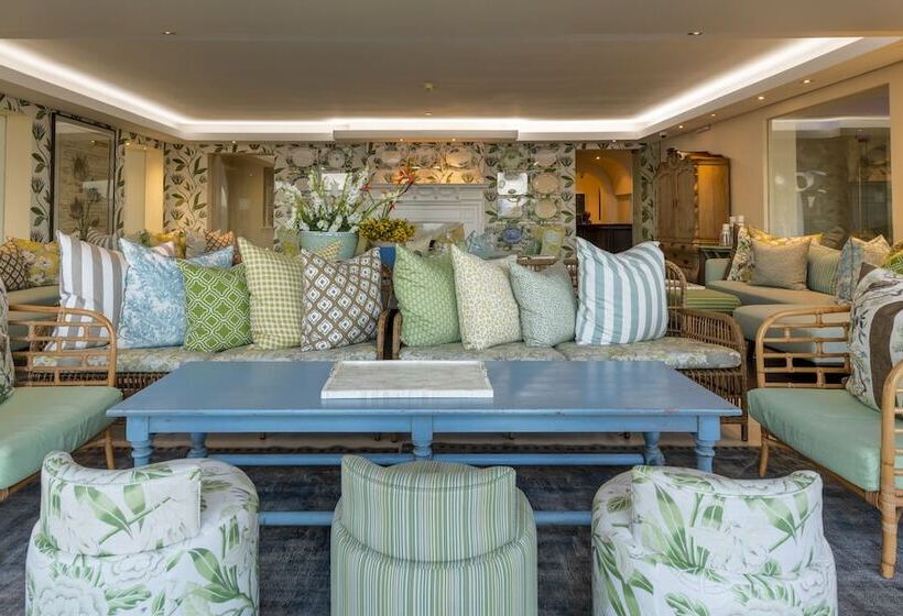 ホテル The Marinehermanus