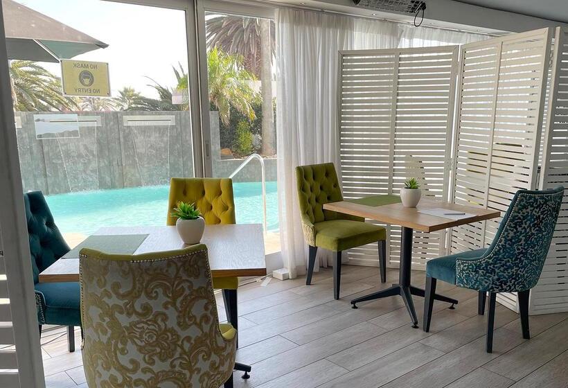 Peninsula All Suite Hotel By Dream Resorts