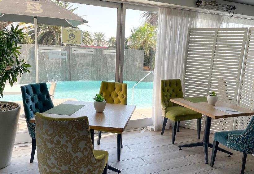 Peninsula All Suite Hotel By Dream Resorts