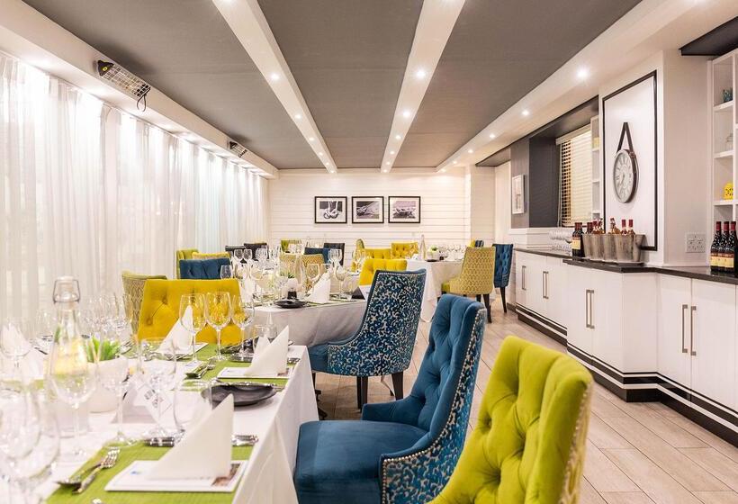 Peninsula All Suite Hotel By Dream Resorts