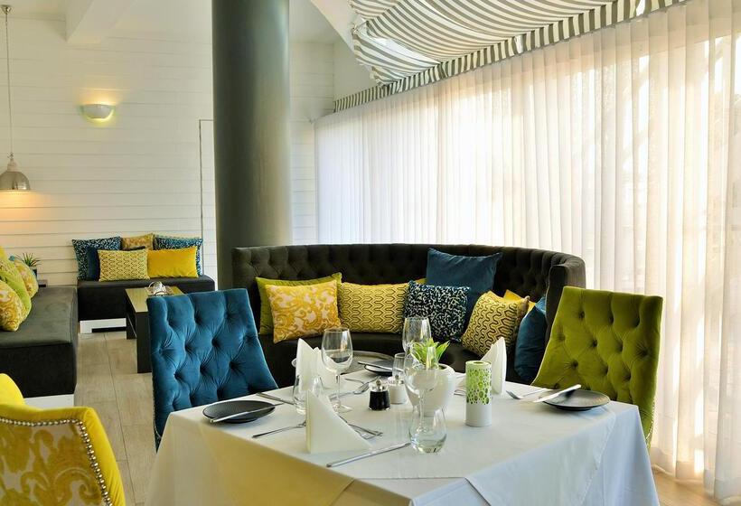 Peninsula All Suite Hotel By Dream Resorts