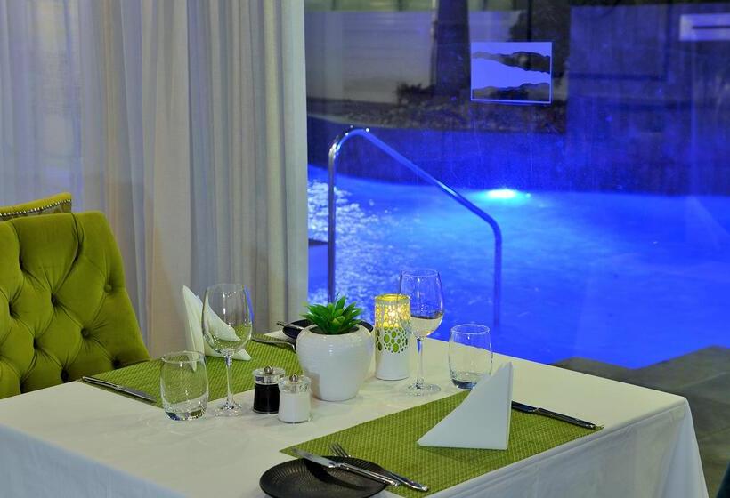 Peninsula All Suite Hotel By Dream Resorts