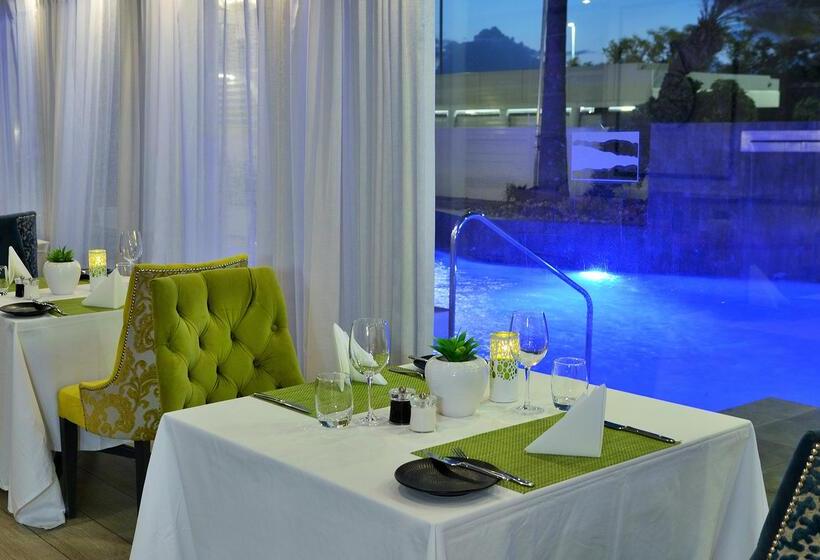 Peninsula All Suite Hotel By Dream Resorts