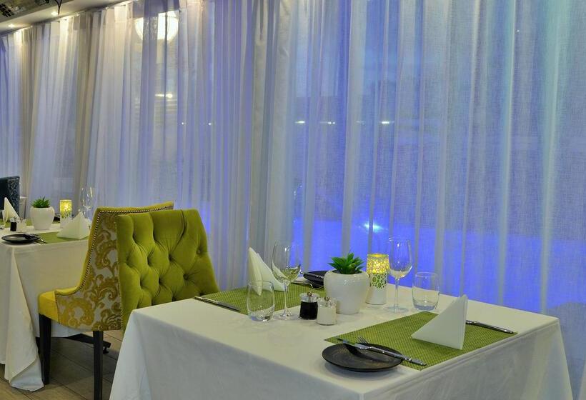 Peninsula All Suite Hotel By Dream Resorts