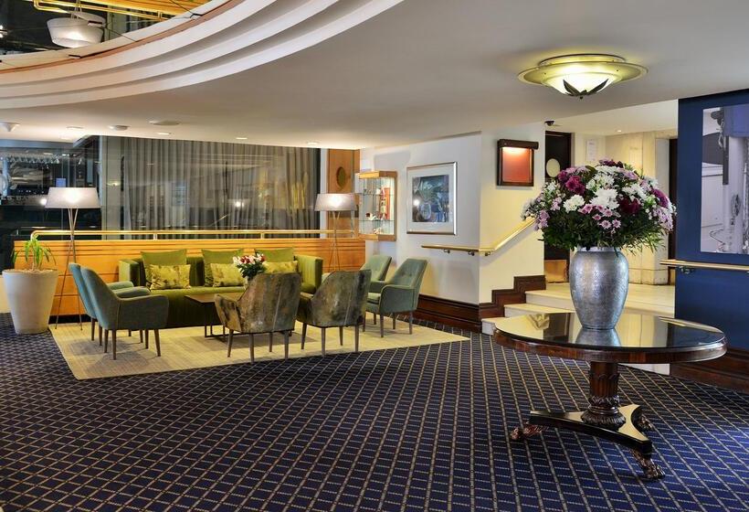 Peninsula All Suite Hotel By Dream Resorts