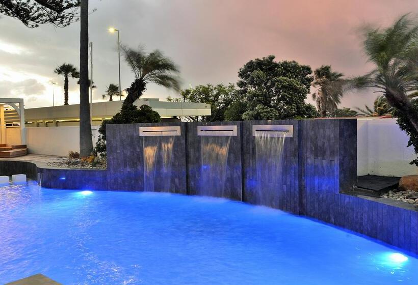 Peninsula All Suite Hotel By Dream Resorts