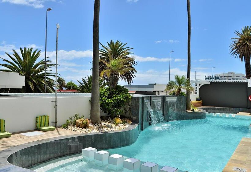 Peninsula All Suite Hotel By Dream Resorts