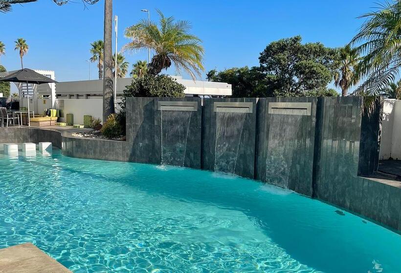 Peninsula All Suite Hotel By Dream Resorts