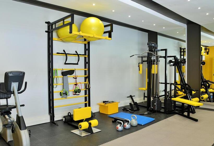 Peninsula All Suite Hotel By Dream Resorts