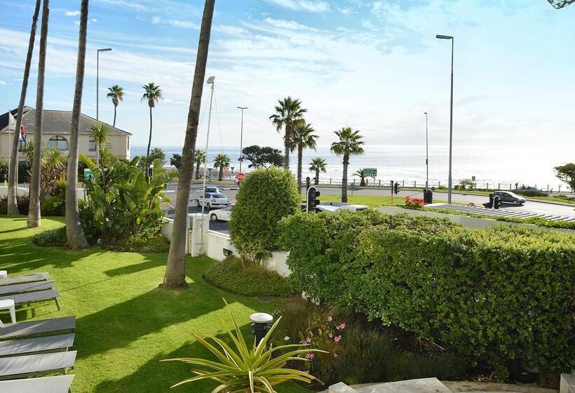 Peninsula All Suite Hotel By Dream Resorts