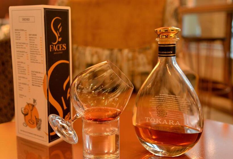 Peninsula All Suite Hotel By Dream Resorts