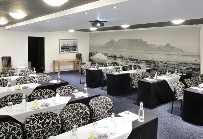 Peninsula All Suite Hotel By Dream Resorts