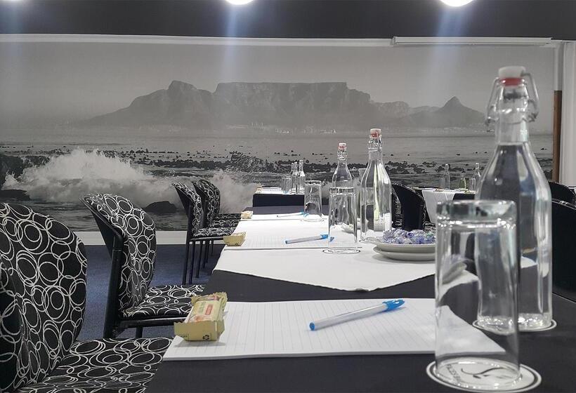 Peninsula All Suite Hotel By Dream Resorts