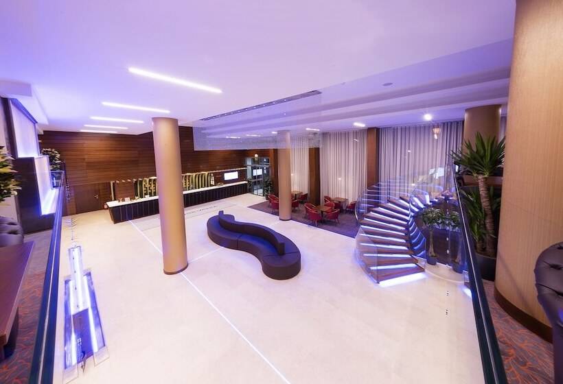 ホテル Transilvania