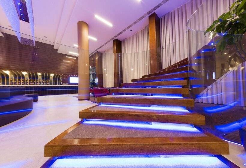 ホテル Transilvania