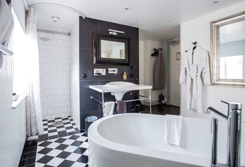 V Hotel Helsingborg; Bw Premier Collection