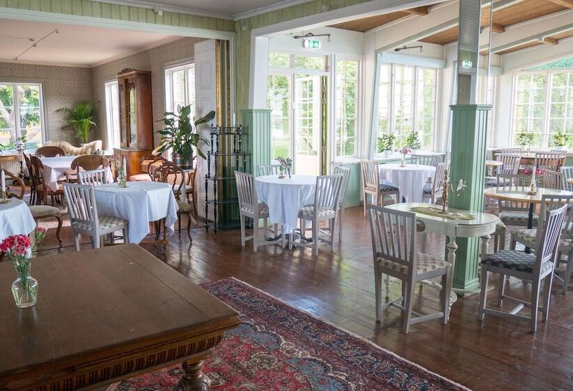 Отель Warfsholm