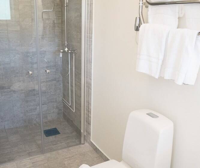 Отель Warfsholm