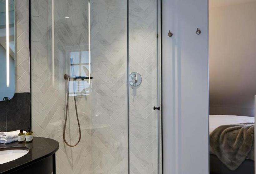 The Winchester Hotel By Newmark