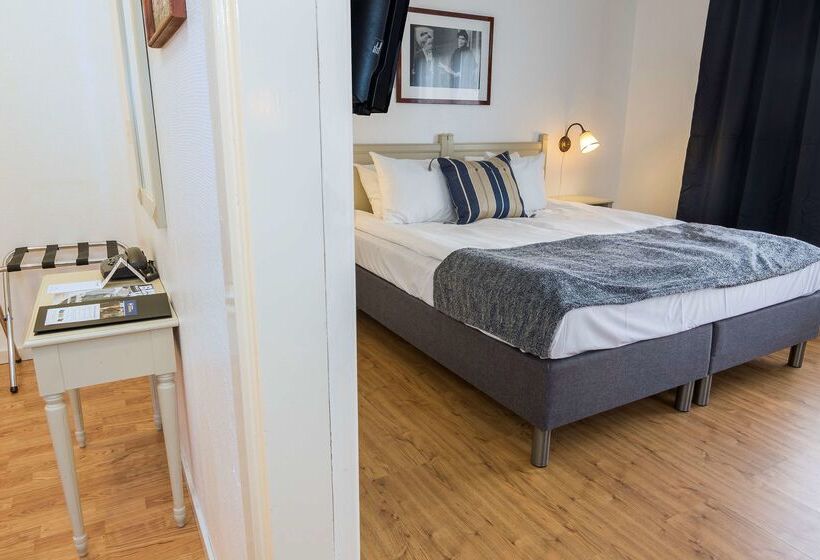 L Frykenstrand; Sure Hotel Collection By Best Western