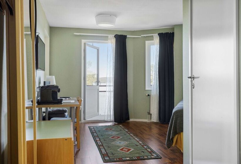 L Frykenstrand; Sure Hotel Collection By Best Western