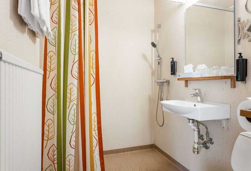 L Frykenstrand; Sure Hotel Collection By Best Western