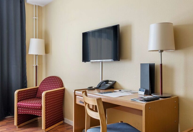 L Frykenstrand; Sure Hotel Collection By Best Western