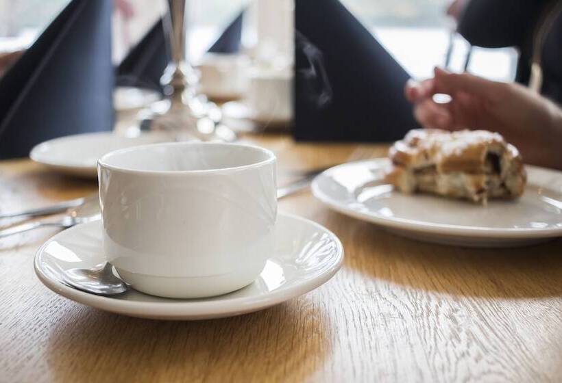 L Frykenstrand; Sure Hotel Collection By Best Western