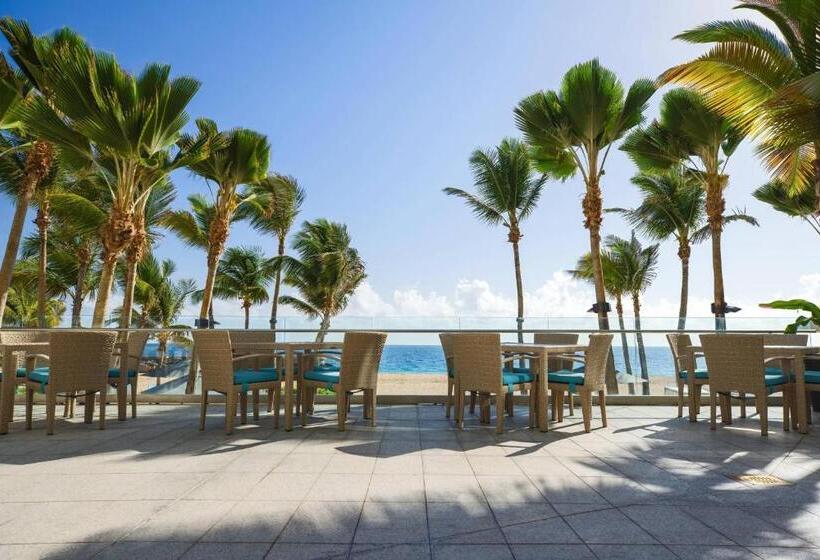 La Concha Renaissance San Juan Resort