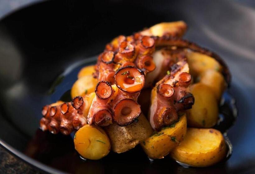 La Concha Renaissance San Juan Resort