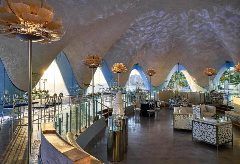 La Concha Renaissance San Juan Resort