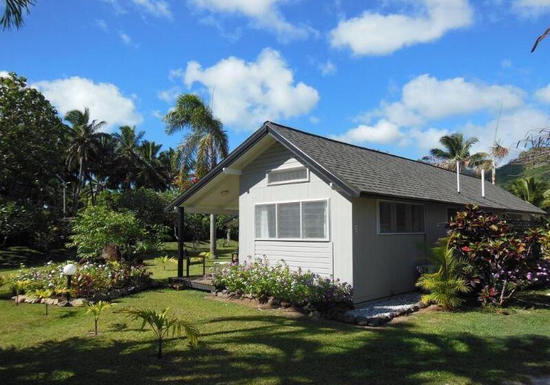 Lagoon Breeze Villas