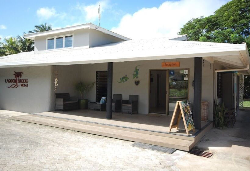 Lagoon Breeze Villas