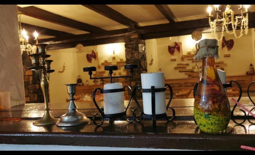 מוטל Hanul Izvorul Rece Sinaia