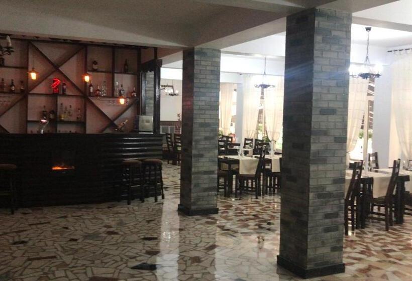 מוטל Hanul Izvorul Rece Sinaia