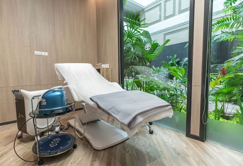 호텔 Anantara Riverside Bangkok Resort