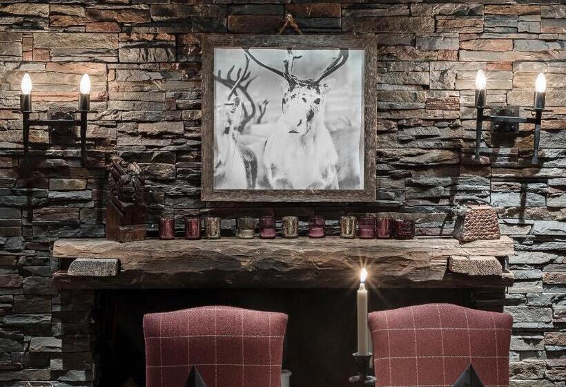 فندق Arctic City