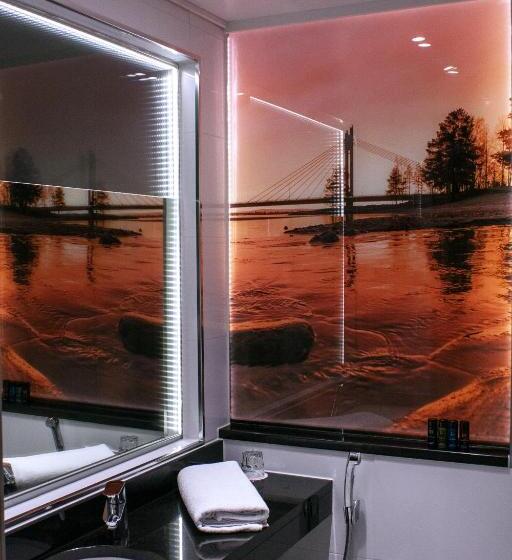 فندق Arctic City