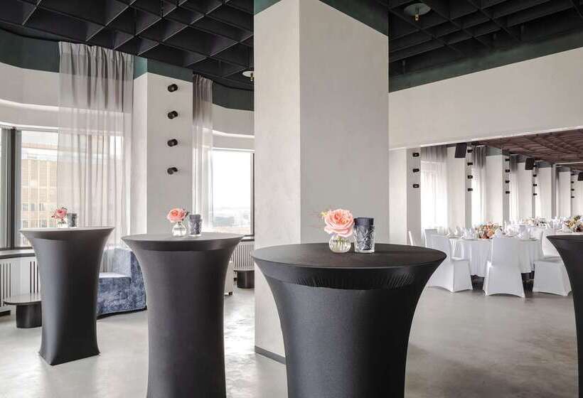 Azimut Hotel Smolenskaya Moscow