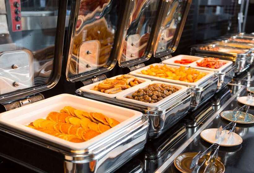 Azimut Hotel Smolenskaya Moscow