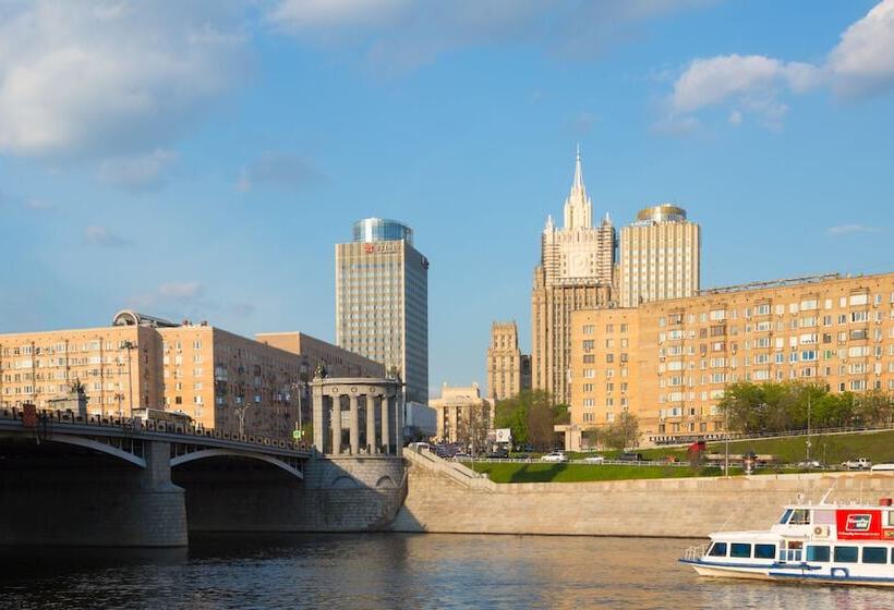 Azimut Hotel Smolenskaya Moscow